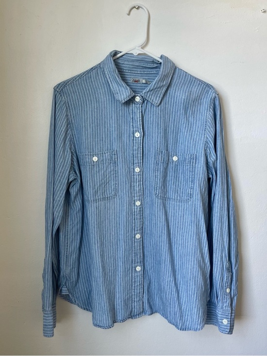 Faherty Tops - Faherty Chambray button down shirt Blue White stripe large